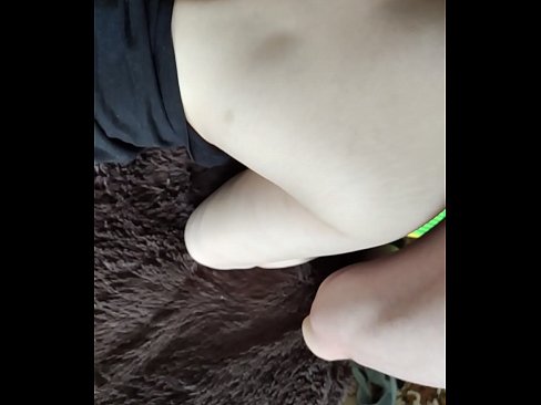 ❤️ Nwa agbọghọ Russia na-asụ ude n'ụlọ gbasara akụkụ 2 ❌ Anal porn ❤